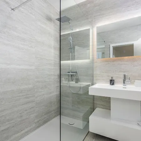 Amazing In Novigrad With Bubble Bath Buzinija