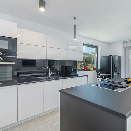 Amazing In Novigrad With Bubble Bath Holiday home *